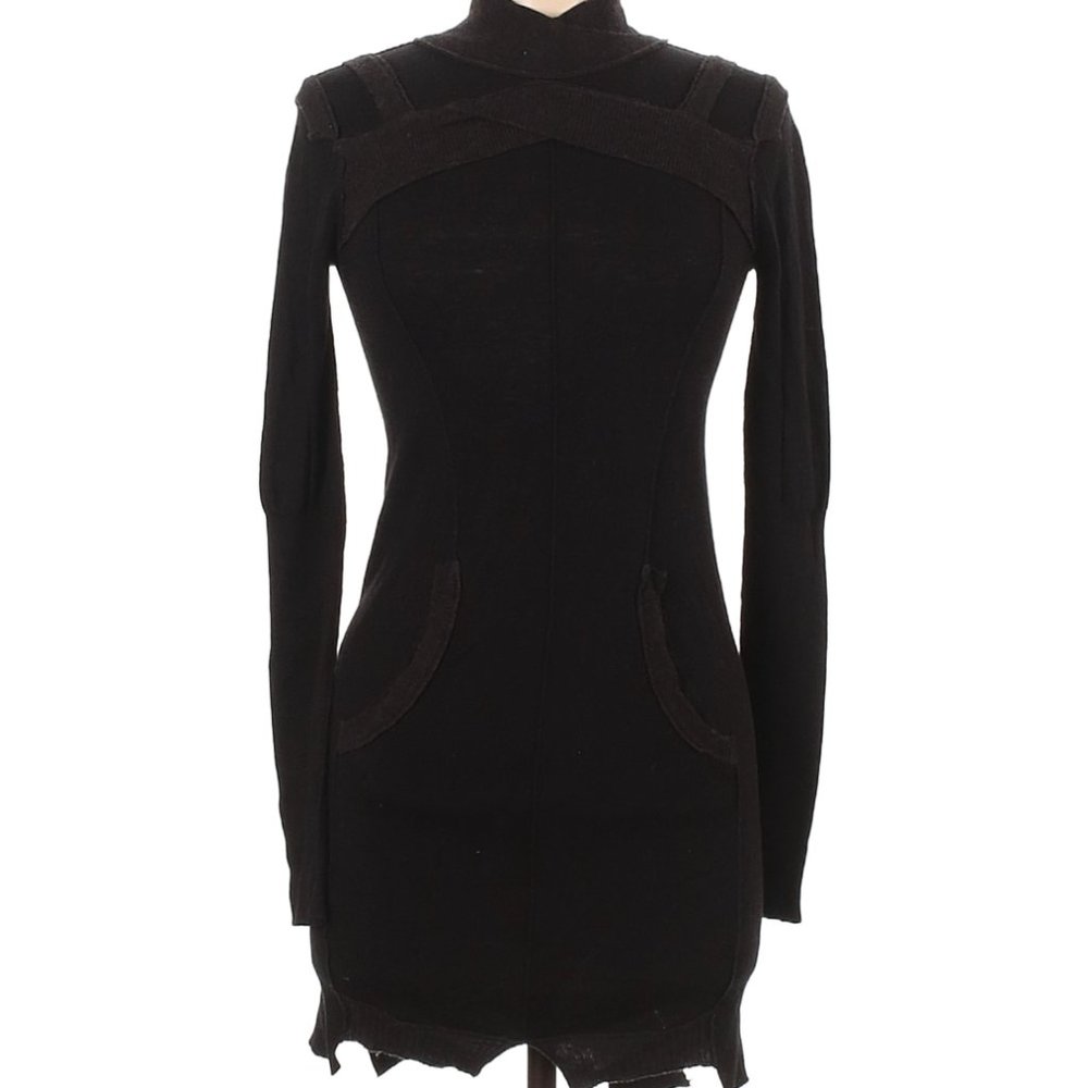 VENUS Turtleneck Bodycon Fit Mini Sweater Dress w Lace (S) |**SHOWS OFF CURVES**